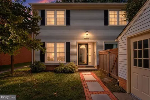 9416 Amboy Rd, Gaithersburg, MD 20886