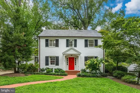 5106 Duvall Dr, Bethesda, MD 20816