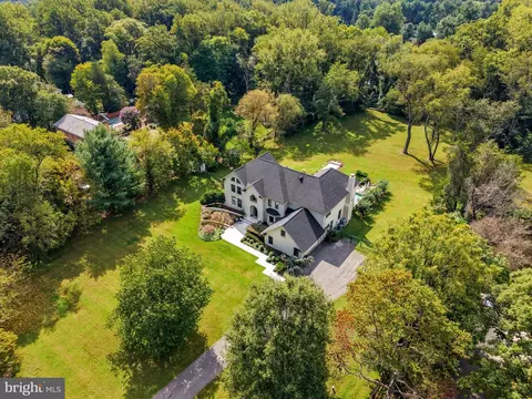 View/Area - 10514 Unity Ln, Potomac, MD 20854 photo 2 of 12