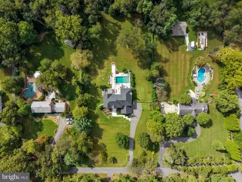 View/Area - 10514 Unity Ln, Potomac, MD 20854 photo 4 of 12