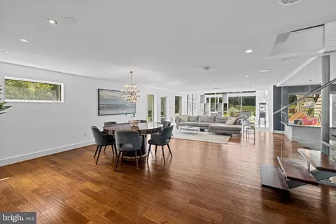 Dining - 10514 Unity Ln, Potomac, MD 20854 photo 5 of 6