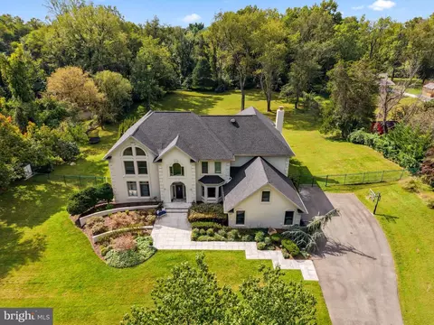 View/Area - 10514 Unity Ln, Potomac, MD 20854 photo 1 of 12