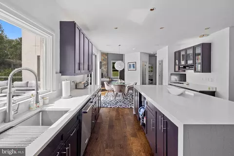 Kitchen - 10514 Unity Ln, Potomac, MD 20854 photo 5 of 6