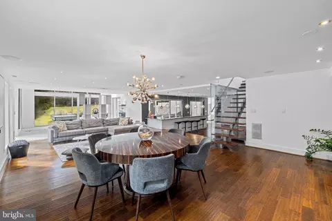 Dining - 10514 Unity Ln, Potomac, MD 20854 photo 6 of 6