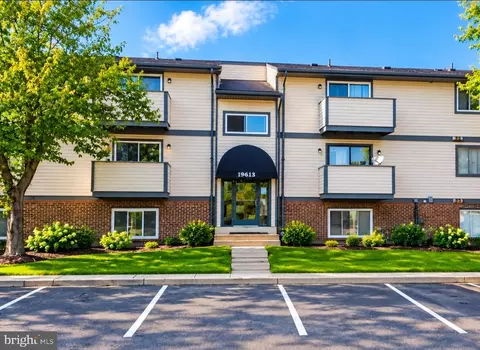 19613 Gunners Branch Rd #614, Germantown, MD 20876