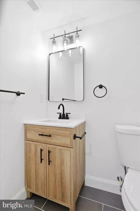 Bath - 9424 Colesville Rd, Silver Spring, MD 20901 photo 7 of 7
