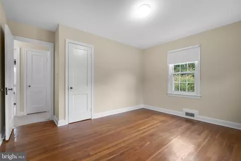 Bedroom - 319 Saint Lawrence Dr, Silver Spring, MD 20901 photo 2 of 7