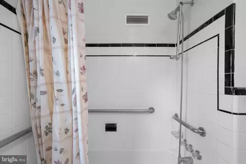 Bath - 319 Saint Lawrence Dr, Silver Spring, MD 20901 photo 2 of 3