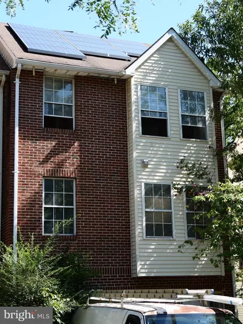 614 Ethan Allen Ave, Takoma Park, MD 20912