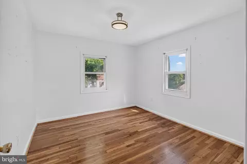 Bedroom - 4202 Highwood Rd, Silver Spring, MD 20906 photo 2 of 4