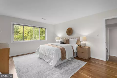Bedroom - 11810 Kemp Mill Rd, Silver Spring, MD 20902 photo 1 of 9