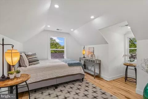 Bedroom - 4000 Adams Dr, Silver Spring, MD 20902 photo 1 of 3