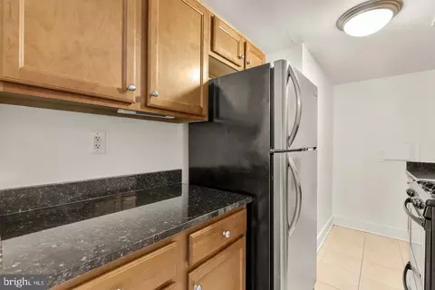 Kitchen - 1220 Blair Mill Rd #101, Silver Spring, MD 20910 photo 2 of 2