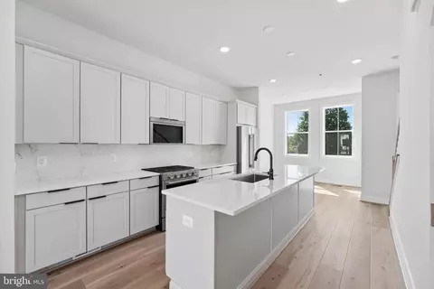5965 Josiah Henson Pkwy, North Bethesda, MD 20852