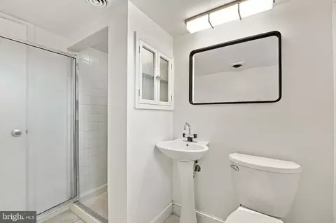 Bath - 600 Midland Rd, Silver Spring, MD 20904 photo 4 of 4