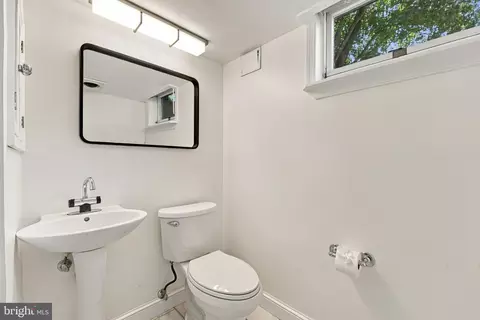 Bath - 600 Midland Rd, Silver Spring, MD 20904 photo 3 of 4