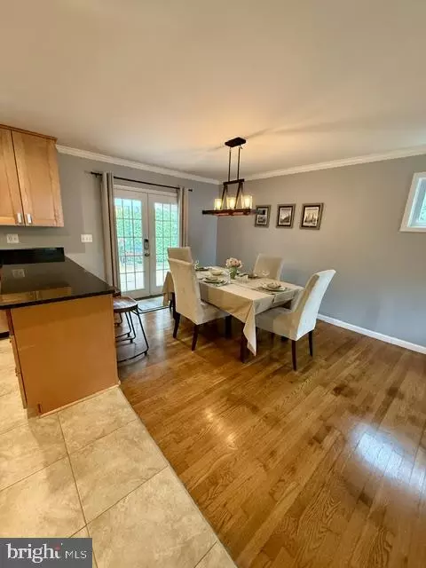 Dining - 1219 Downs Dr, Silver Spring, MD 20904 photo 2 of 4