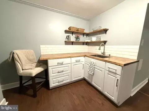 Kitchen - 1219 Downs Dr, Silver Spring, MD 20904 photo 4 of 5
