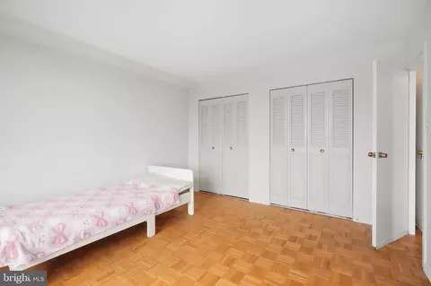Bedroom - 9701 Fields Rd #1705, Gaithersburg, MD 20878 photo 2 of 5