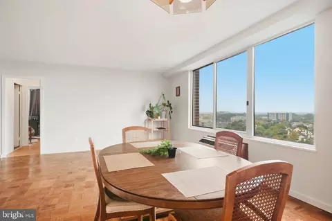Dining - 9701 Fields Rd #1705, Gaithersburg, MD 20878 photo 5 of 5