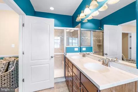 Bath - 13235 Guilford Run Ln, Silver Spring, MD 20904 photo 2 of 4
