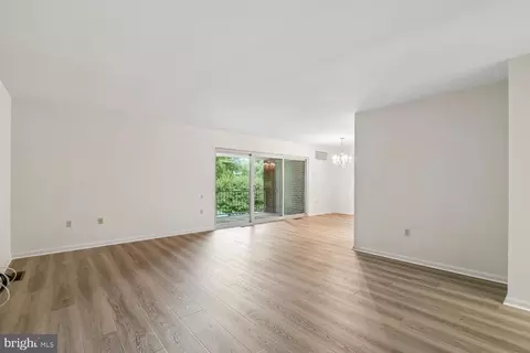 Living - 3374 Chiswick Ct #56-2C, Silver Spring, MD 20906 photo 2 of 4