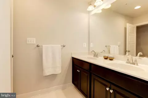 Bath - 2350 Wyeth St, Silver Spring, MD 20906 photo 3 of 3
