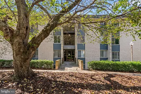 2505 Baltimore Rd #2505-7, Rockville, MD 20853