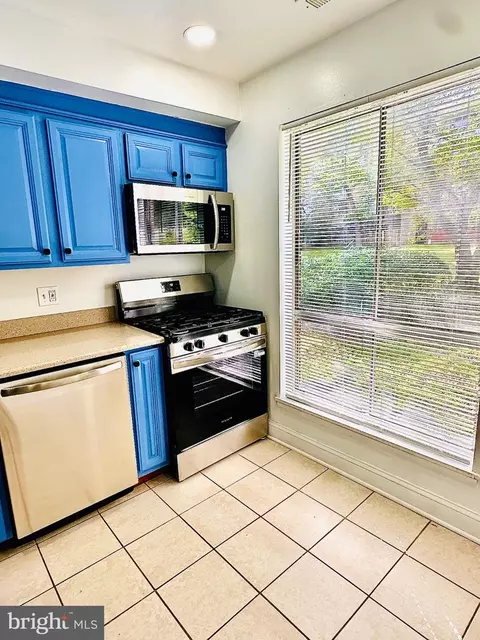 Kitchen - 3914 Bel Pre Rd #4, Silver Spring, MD 20906 photo 5 of 5