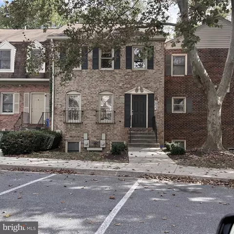 7833 Coddle Harbor Ln #28, Potomac, MD 20854