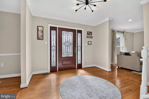 Entry Way - 9 Richview Ct, Potomac, MD 20854 photo 1 of 3