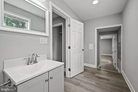Entry Way - 13416 Clifton Rd, Silver Spring, MD 20904 photo 3 of 5