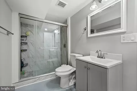 Bath - 13416 Clifton Rd, Silver Spring, MD 20904 photo 1 of 1