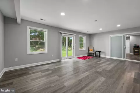 Living - 13416 Clifton Rd, Silver Spring, MD 20904 photo 2 of 7