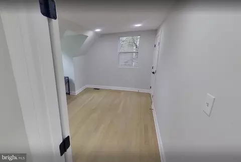 Entry Way - 303 Leighton Ave, Silver Spring, MD 20901 photo 12 of 14