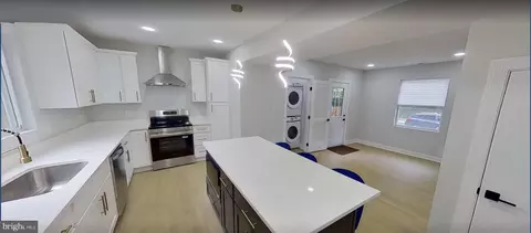 Entry Way - 303 Leighton Ave, Silver Spring, MD 20901 photo 6 of 14