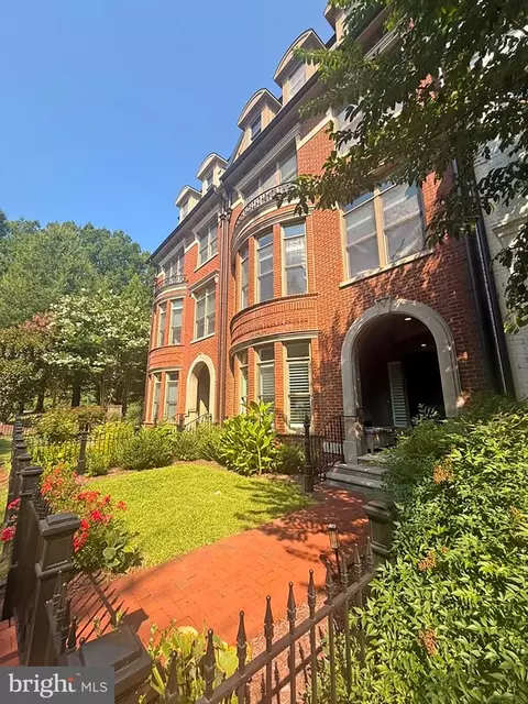 10777 Symphony Park Dr, North Bethesda, MD 20852