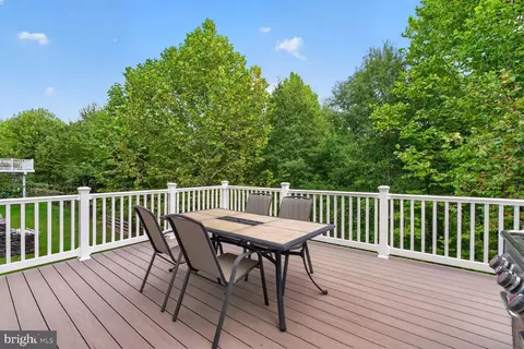 Exterior - 13776 Night Sky Dr, Silver Spring, MD 20906 photo 5 of 8