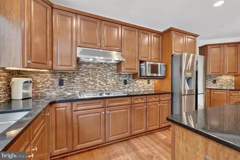 Kitchen - 13776 Night Sky Dr, Silver Spring, MD 20906 photo 5 of 6