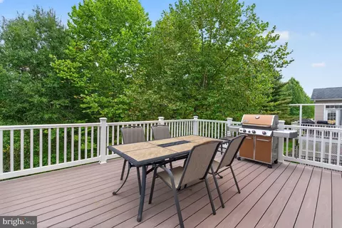 Exterior - 13776 Night Sky Dr, Silver Spring, MD 20906 photo 6 of 8