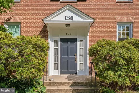 623 Azalea Dr #3, Rockville, MD 20850
