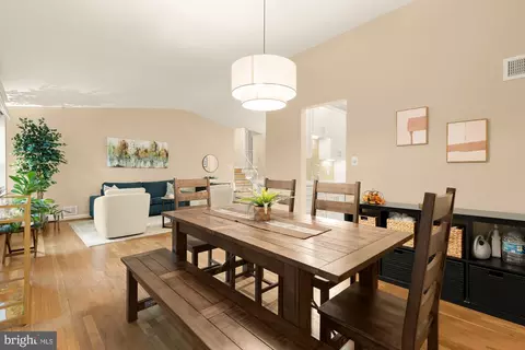 Dining - 1024 Devere Dr, Silver Spring, MD 20903 photo 3 of 3