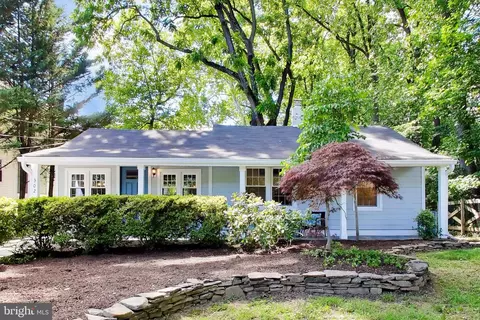 302 Mannakee St, Rockville, MD 20850