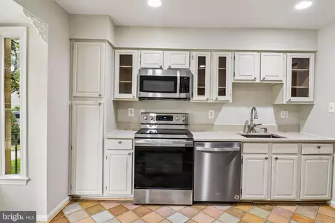 Kitchen - 3027 Mozart Dr, Silver Spring, MD 20904 photo 3 of 4