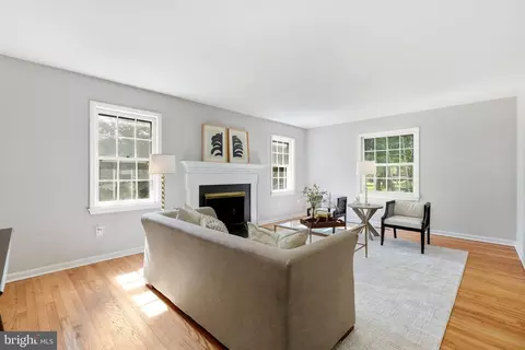Living - 28405 Honeysuckle Dr, Damascus, MD 20872 photo 1 of 8