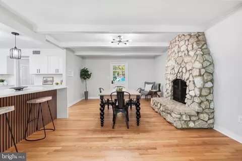 Dining - 28405 Honeysuckle Dr, Damascus, MD 20872 photo 3 of 5