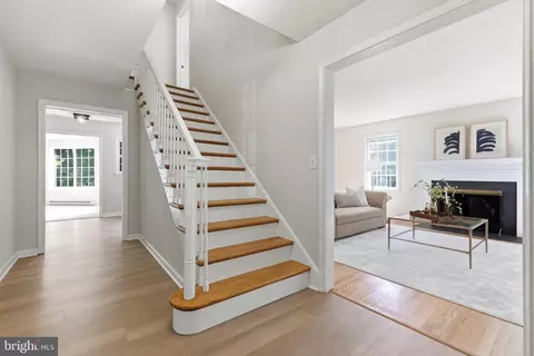Entry Way - 28405 Honeysuckle Dr, Damascus, MD 20872 photo 1 of 6