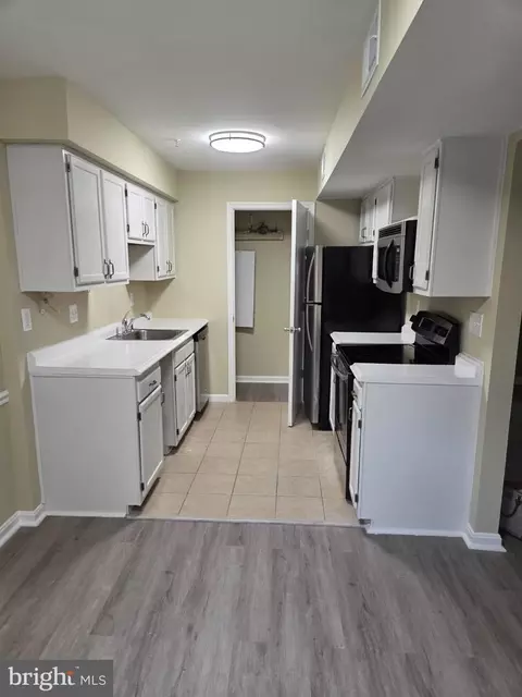 Kitchen - 2511 Mcveary Ct #10BB, Silver Spring, MD 20906 photo 1 of 1