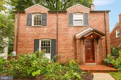 Exterior - 8410 Cedar St, Silver Spring, MD 20910 photo 10 of 11
