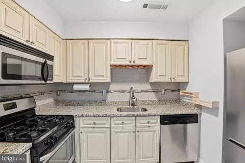Kitchen - 2105 Walsh View Ter #15-301, Silver Spring, MD 20902 photo 3 of 3